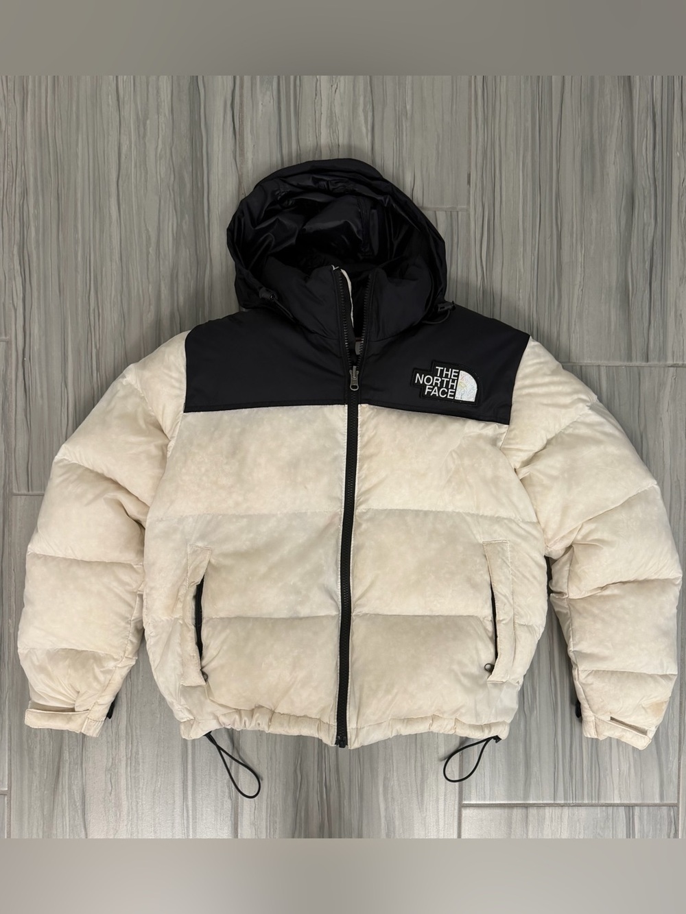 The North Face Gardenia White 1996 Retro Nuptse Pride 700 Down Womens M